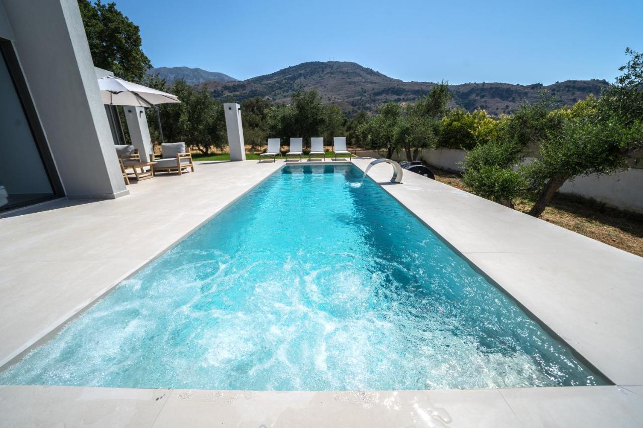 Villa Vivian Heated Private Swimming Pool & Jacuzzi Jeorjúpoli Kültér fotó